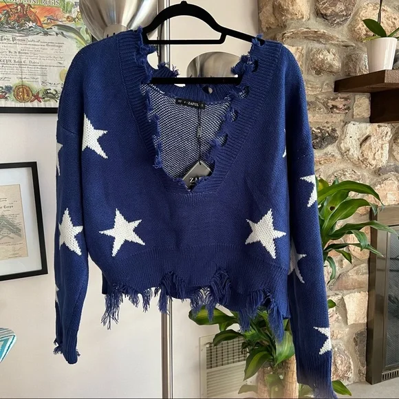 ZAFUL Cropped Frayed Stars Sweater - Picture 1 of 3